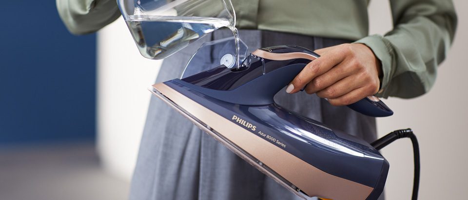 Filling the iron with water